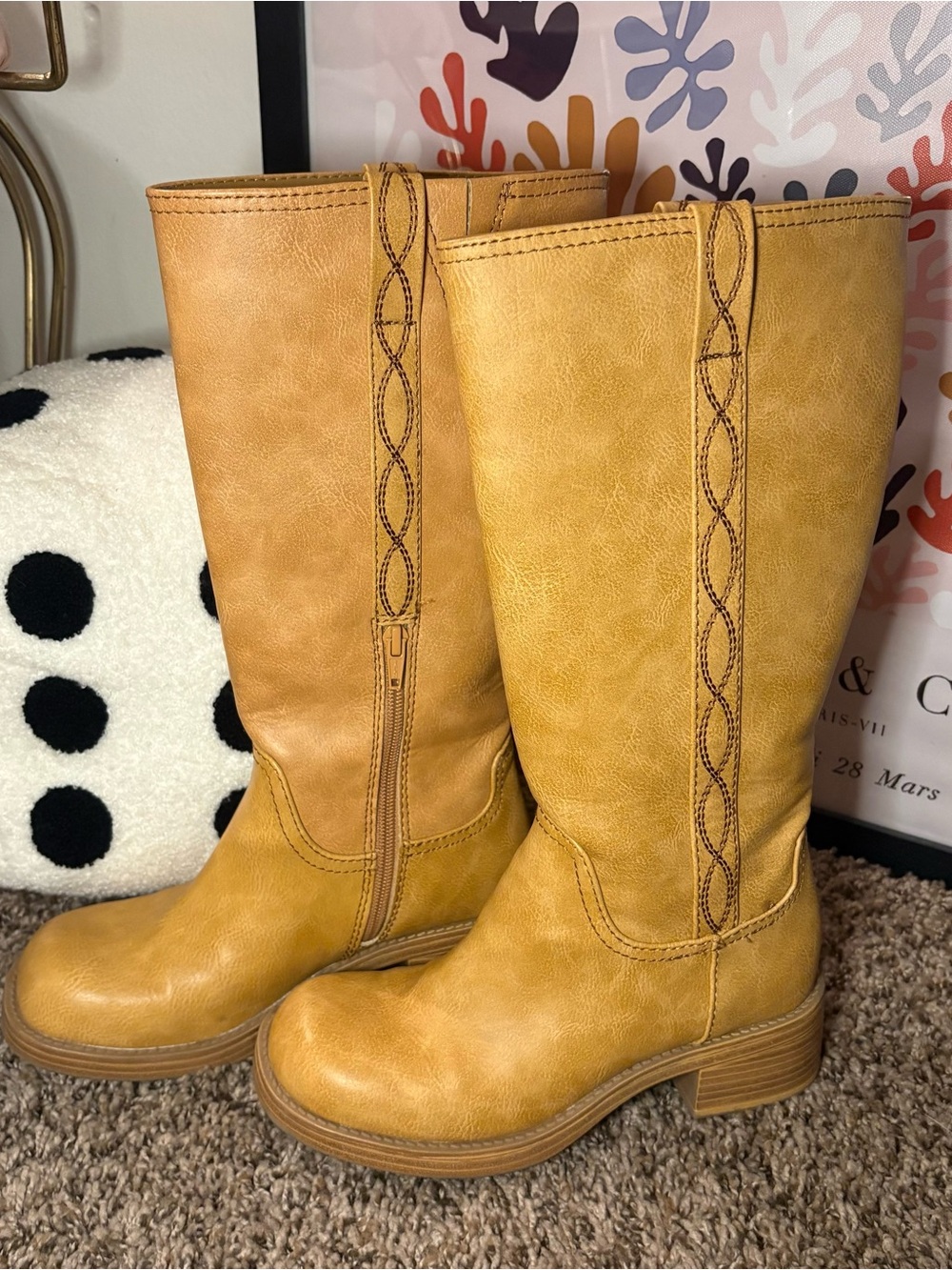 No Boundaries Women’s Size 6 Tan Western Knee High Boots